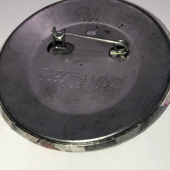 Button Pin - Picture 3 of 7